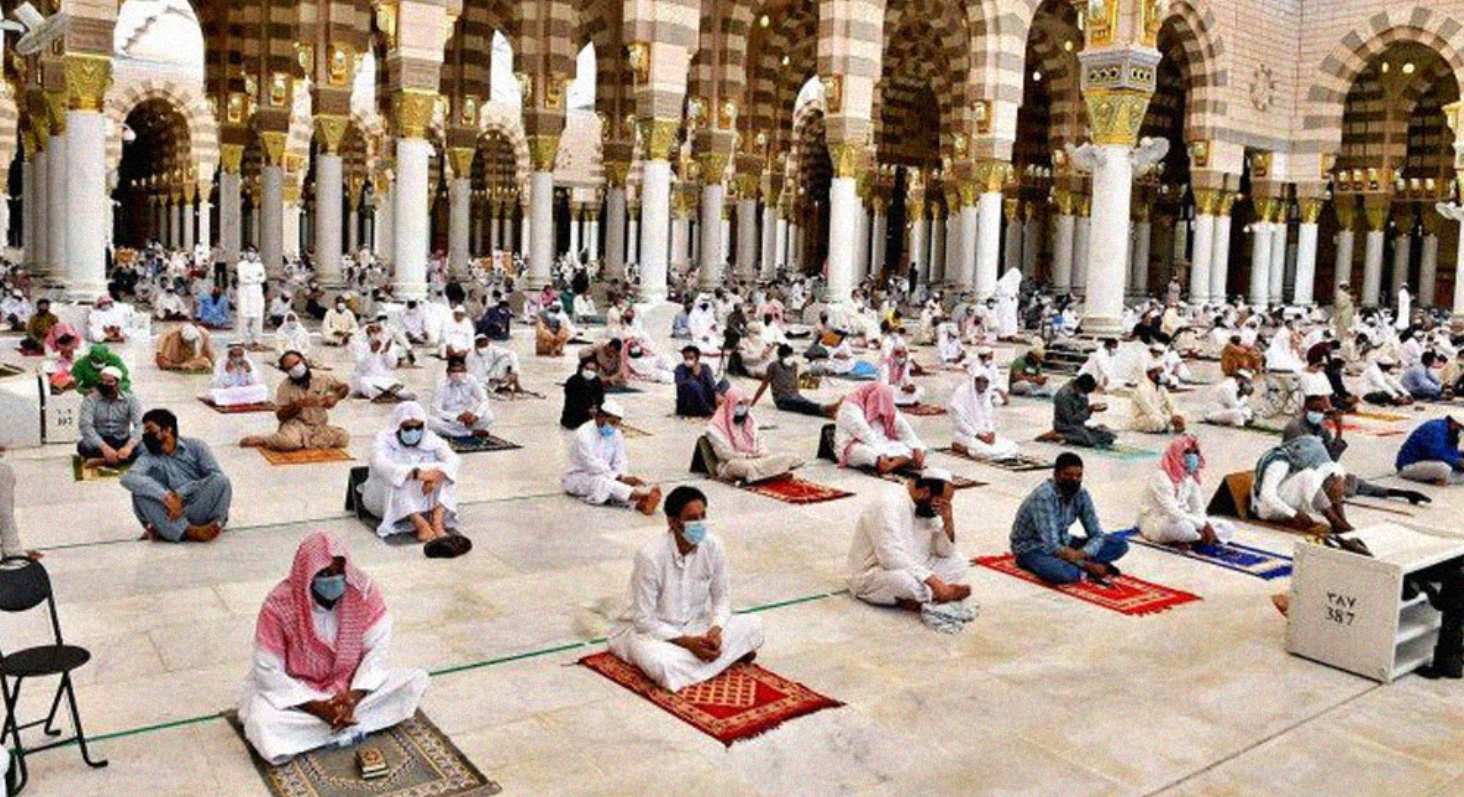 Itikaf di Masjid Nabawi pada bulan Ramadhan. (Foto: Istimewa)