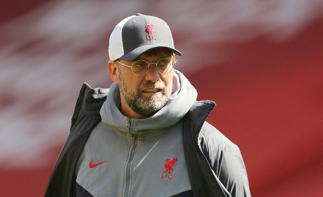 Jurgen Klopp kecewa dengan penampilan timnya saat ditahan imbang 1-1 oleh Newcastle United di pekan ke-33 Premier League, Sabtu 24 April 2021. (Foto: Twitter/@LFC)