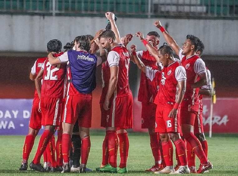 Skuad Persija Jakarta juara Piala Menpora 2021, Minggu 25 April malam. (Foto: Instagram)