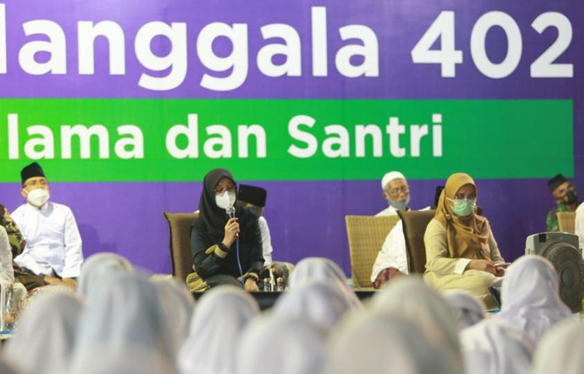 Tahlil dan doa bersama yang digelar Forkopimda Banyuwangi bersama ulama dan santri untuk kru KRI Nanggala 402 (foto:istimewa)