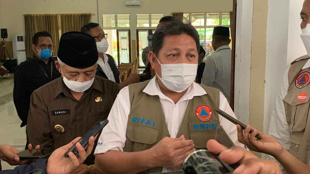 Deputi Bidang Rehabilitasi dan Rekonstruksi Badan Nasional Penanggulangan Bencana (BNPB), Rifai saat bearada di kantor Bakorwil III Jatim, Kota Malang (Foto: Lalu Theo/ngopibareng.id)