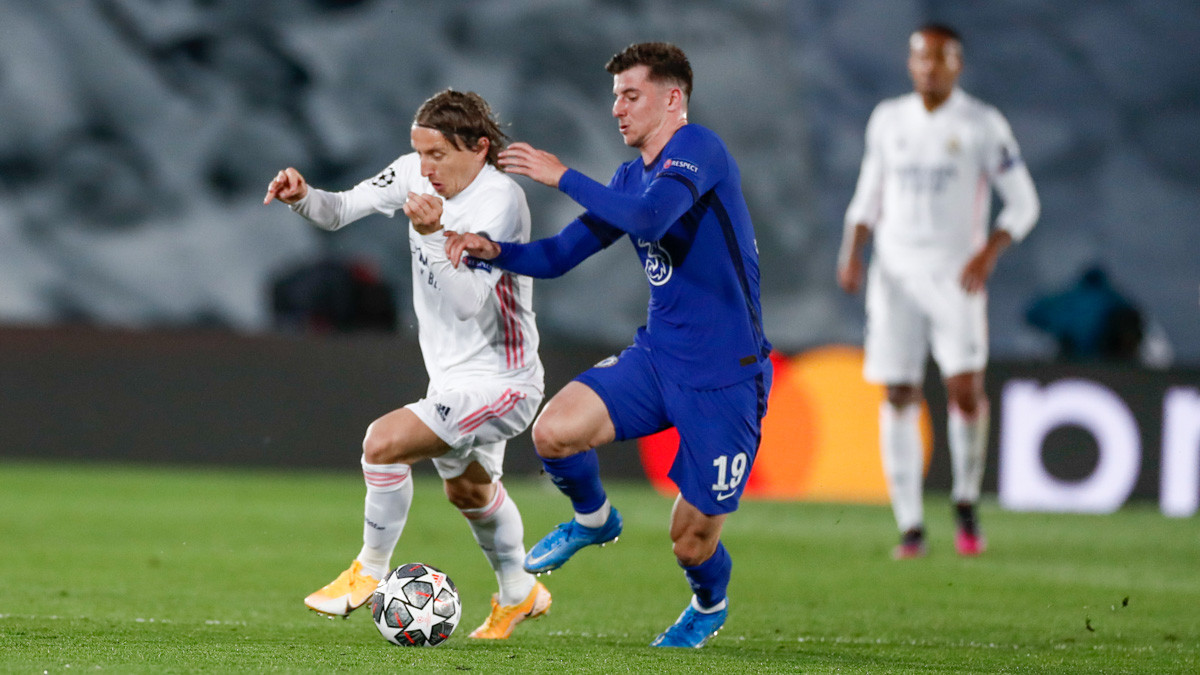 Luka Modric tak mampu menjadi motor serangan efektif bagi Real Madrid saat menjamu Chelsea di leg pertama semifinal Liga Champions 2020/2021, Rabu 28 April 2021. (Foto: Twitter/@realmadrid)