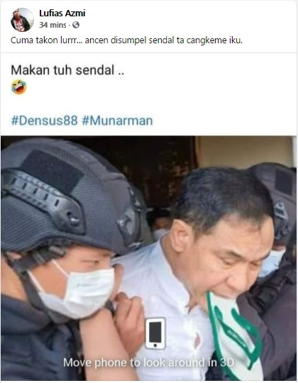 Hoaks, foto Munarman disumpal sandal jepit saat diamankan Tim Densus 88 Polri. (Foto: Facebook)