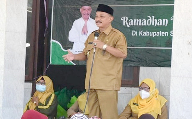 Bupati Situbondo Karna Suswandi. (Foto: Istimewa)