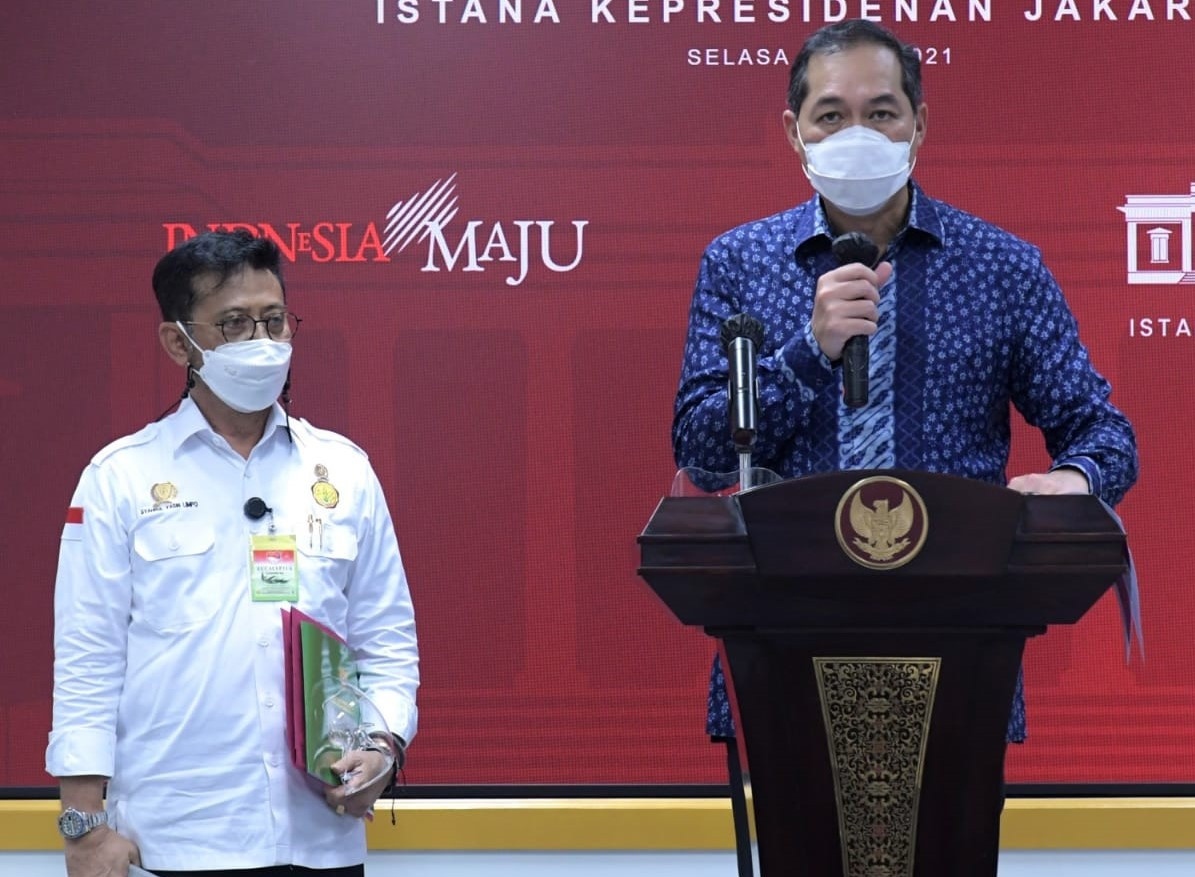 Menteri Perdagangan, M Lutfi bersama Menteri Pertanian Yasin Limpo dalam konferensi pers di Istana Presiden. (Foto: Setpres).