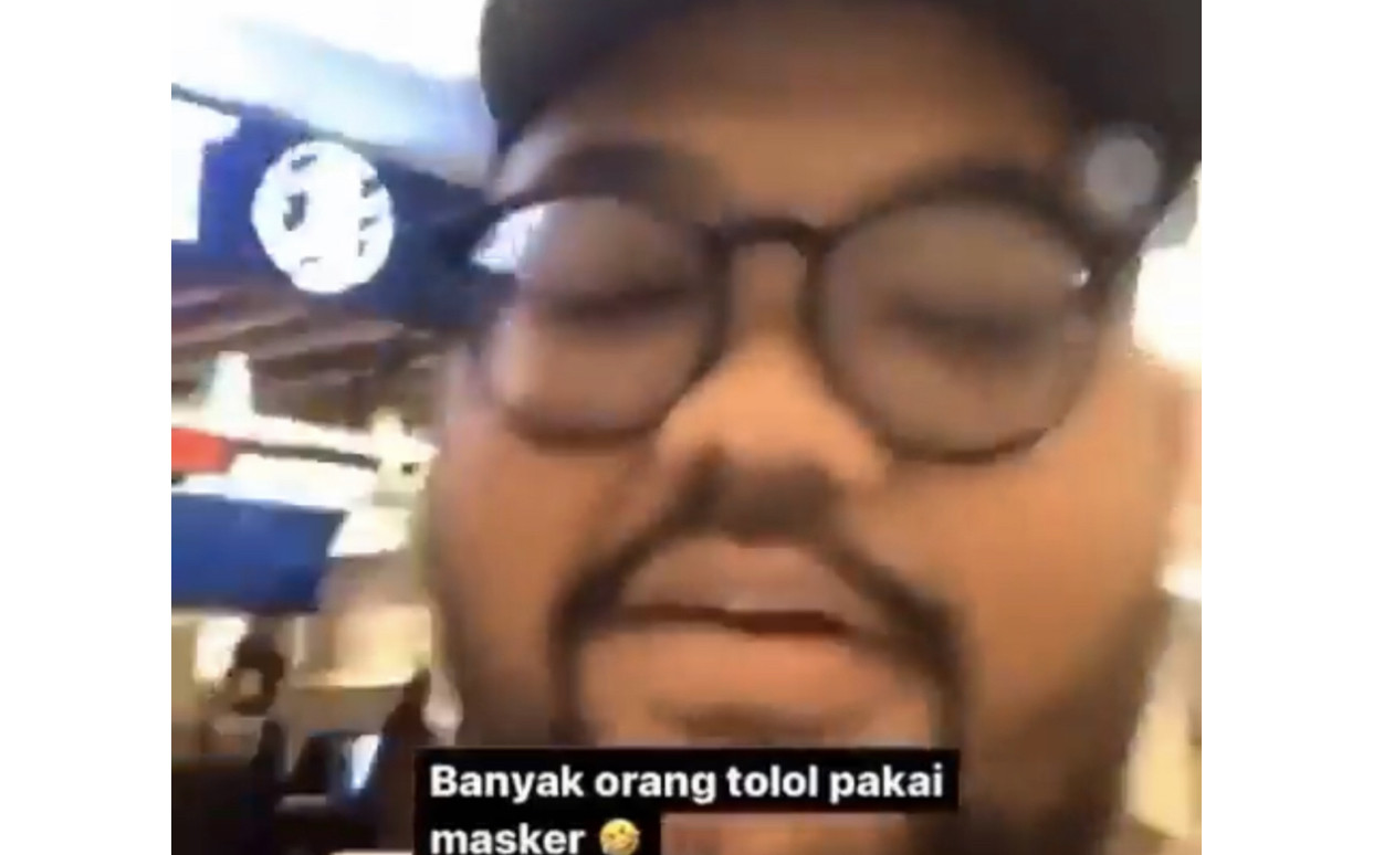 Potongan video pria olok pengunjung mall yang memakai masker (Foto: Istimewa)