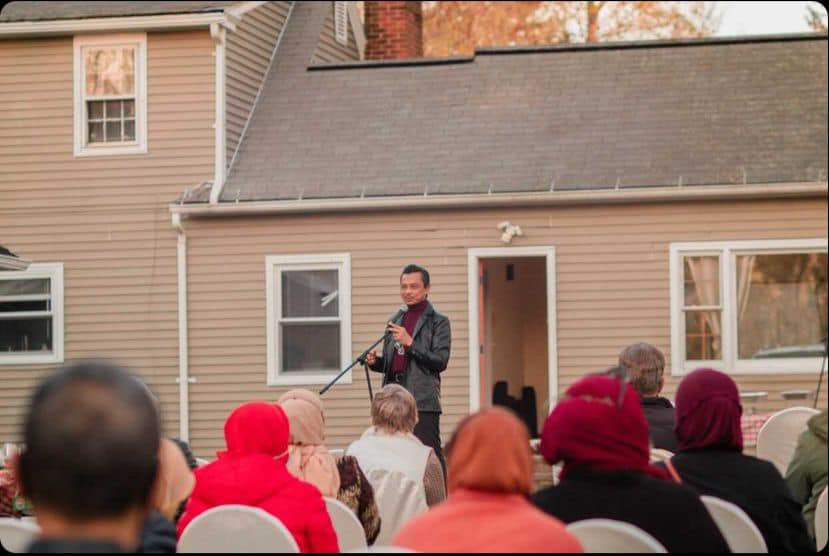 Imam Shamsi Ali, Pengasuh Pesantren Nur Inka Nusantara Madani, AS, dalam acara Iftar Ramadhan di New York, AS. (Foto: Istimewa)