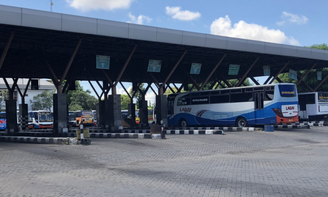 Sepinya penumpang di Terminal Purabaya (Foto: Andhi Dei/Ngopibareng.id)