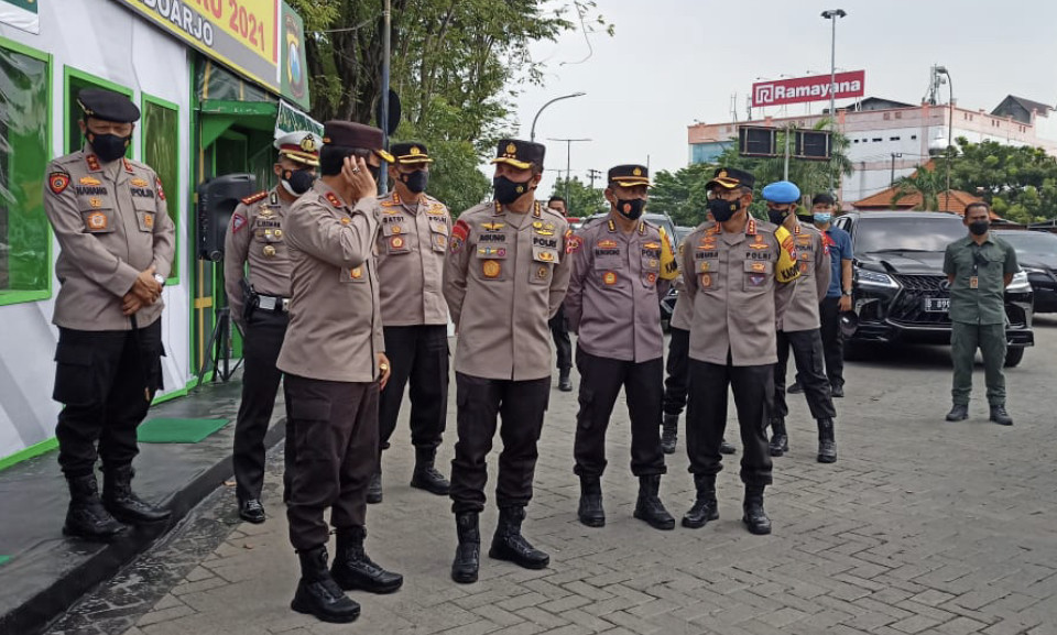 Irwasum Polri saat melakukan sidak di Terminal Purabaya (Foto: Andhi Dwi/Ngopibareng.id)