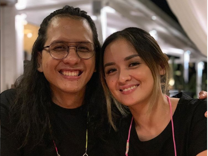 Pemakaman Raditya Oloan berlangsung pada Minggu, 9 Mei 2021. Suami Joanna Alexandra ini dimakamkann di Sandiego Hills, Karawang, Jawa Barat. (Foto: Instagram)