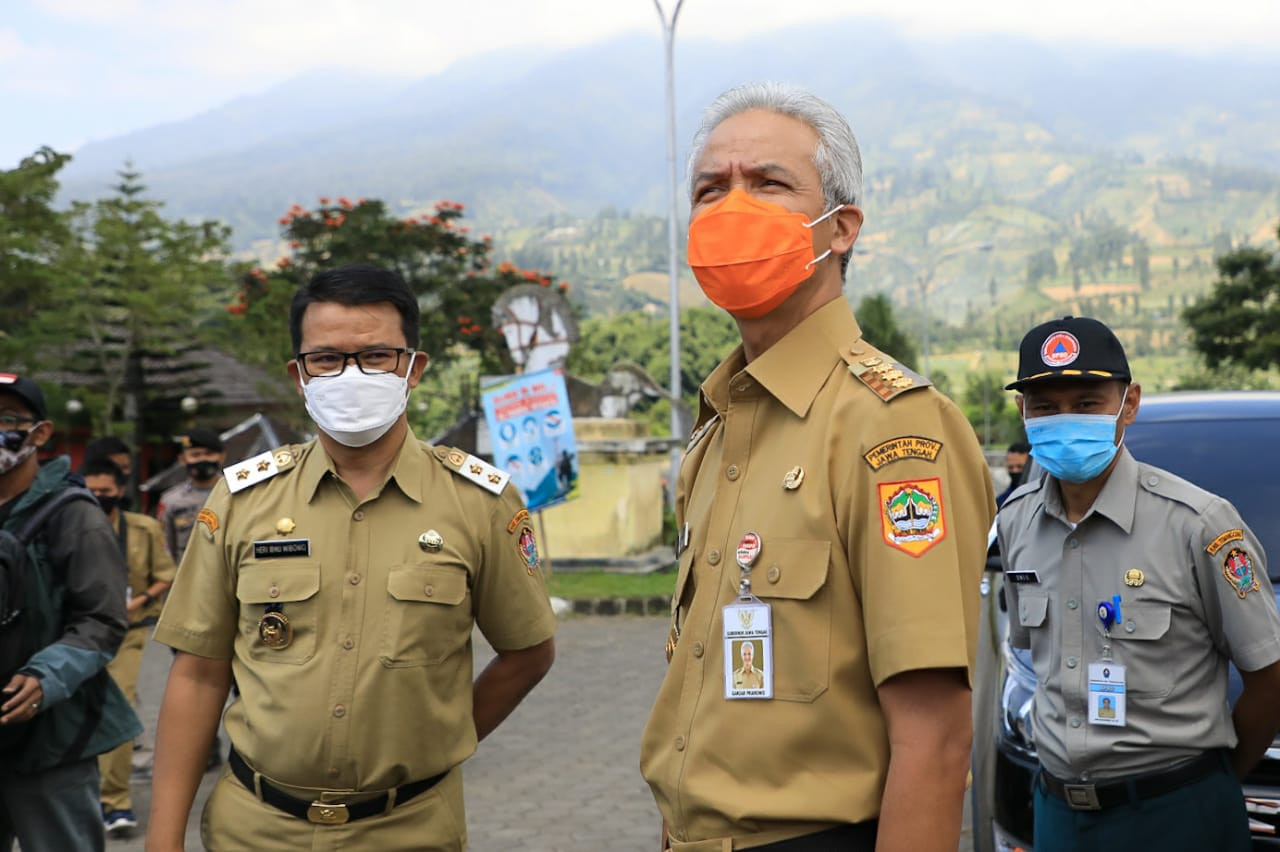 Gubernur Jawa Tengah Ganjar Pranowo saat sidak di Rest Area Kledung, Temanggung, Senin 10 Mei 2021. (Foto: Istimewa)