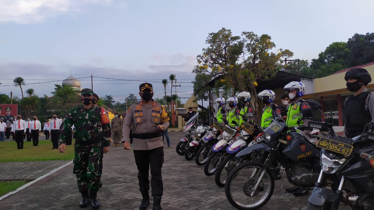 Apel pengamanan malam takbiran di halaman Mapolres Mojokerto, Jalan Gajah Mada nomor 99 Kecamatan Mojosari, Rabu 12 Mei 2021.(Foto: Deni Lukmantara/Ngopibareng.id)