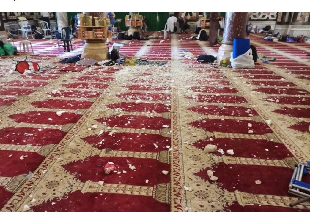 Serangan Israel di Masjid Al Aqsa yang dibalas dengan gempuran roket dari Hamas. Israel pun membalas dengan bombardir bom dari jet mereka. (foto: Twitter)