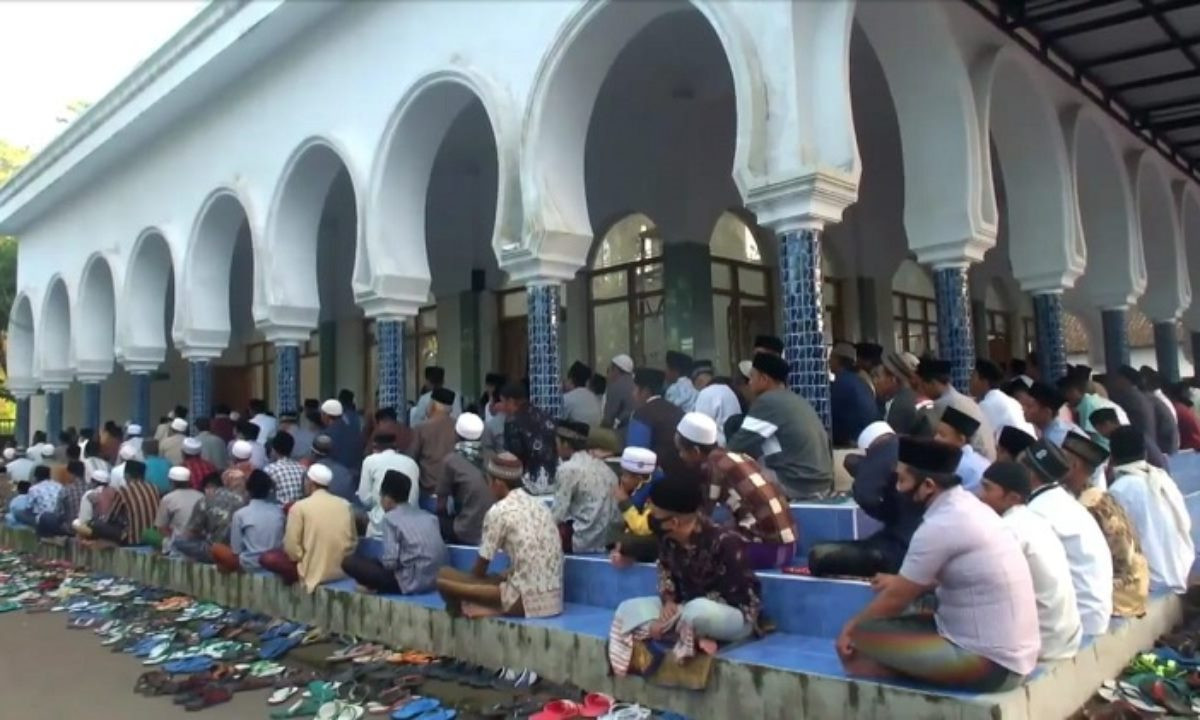 Pondok Pesantren Mahfilud Dluror, Jember, Jawa Timur, sudah merayakan lebaran setelah 30 hari menjalankan ibadah puasa. (Foto: Istimewa)