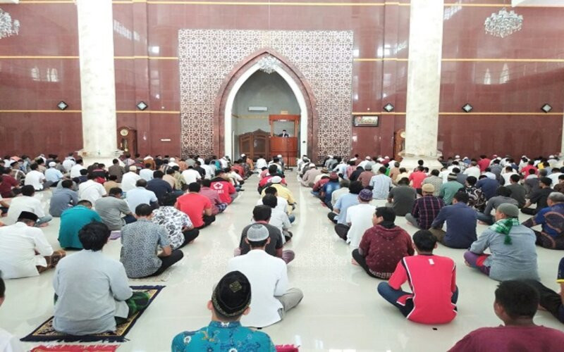 Salat Jumat di awal bulan Syawal merupakan kebahagiaan dalam suasana Idul Fitri. (Foto: Istimewa)