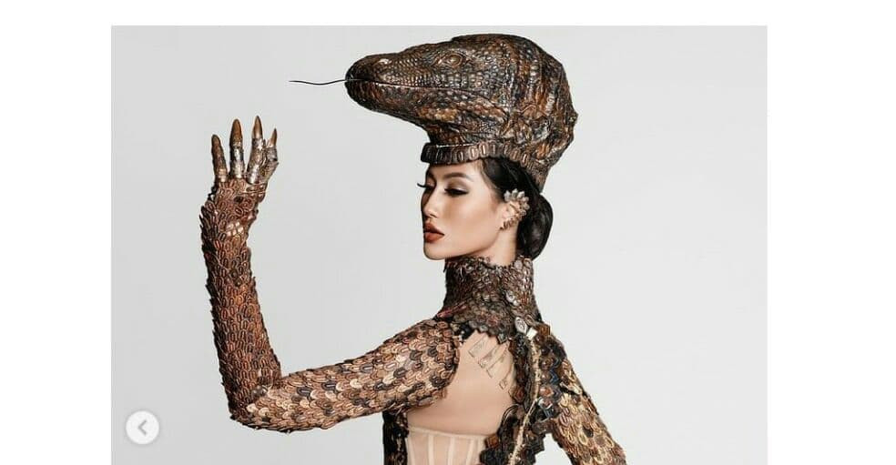 Ayu Maulida, gadis kelahiran Surabaya yang terpilih menjadi Putri Indonesia 2020 dan mewakili Indonesia di ajang Miss Universe 2020 dan membawakan gaun bertema komodo. (Foto: Instagram)