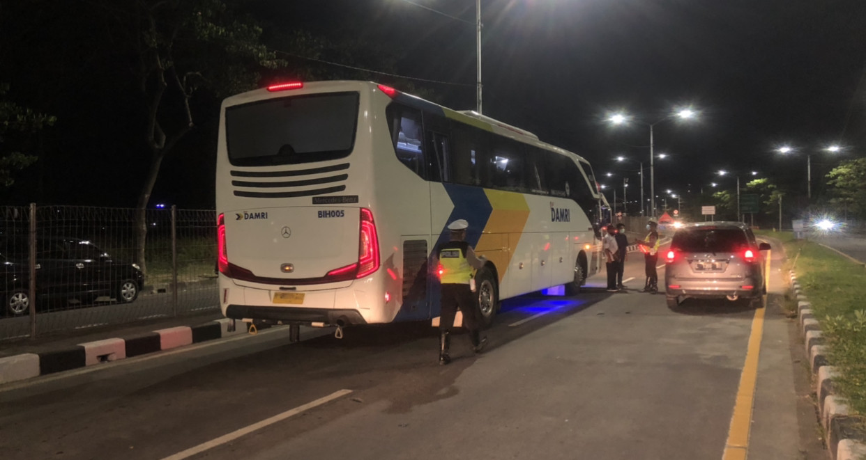 Pos penyekatan Suramadu (Foto: Andhi Dwi/Ngopibareng.id)