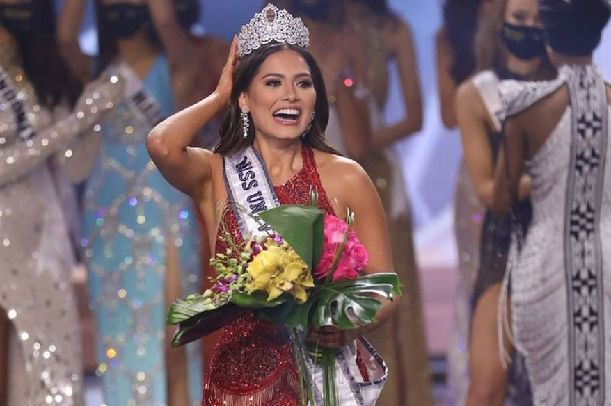 Miss Universe 2020 Andrea Meza, memiliki gelar sarjana rekayasa perangkat lunak, gemar hobi olahraga ekstrem, serta aktivis perempuan dan vegan. (Foto: Instagram)