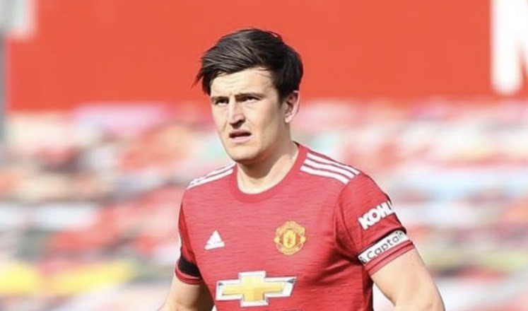 Harry Maguire diragukan bisa tampil di final Liga Europa 2020/2021. (Foto: Twitter/@HarryMaguire93)