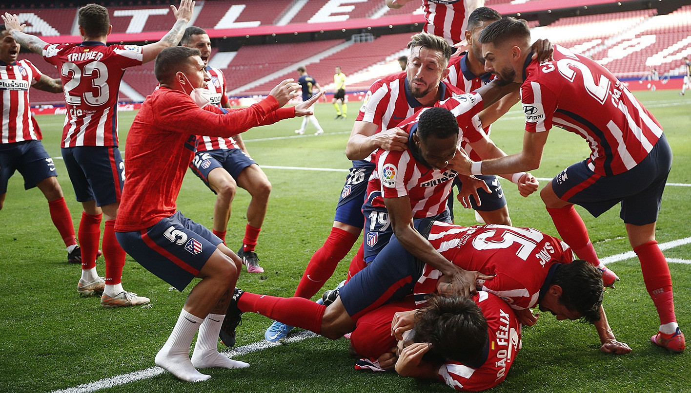 Pasukan Atletico Madrid merayakan kemenangan atas Osasuna di pekan ke-37. (Foto: Twitter/@Atleti)