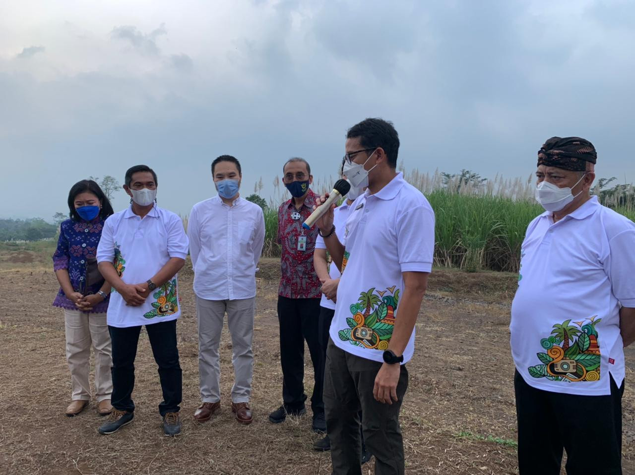 Menteri Pariwisata dan Ekonomi Kreatif, Sandiaga Uno saat berada di Kawasan Ekonomi Khusus (KEK) Singosari, Kabupaten Malang (Foto: Lalu Theo/ngopibareng.id)