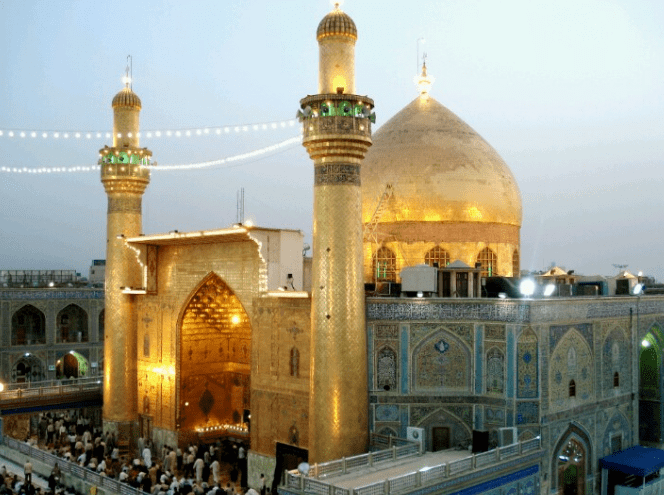 Masjid dan Maosoleum Ali bin Abi Thalib di Najaf Irak. (Foto: Istimewa)