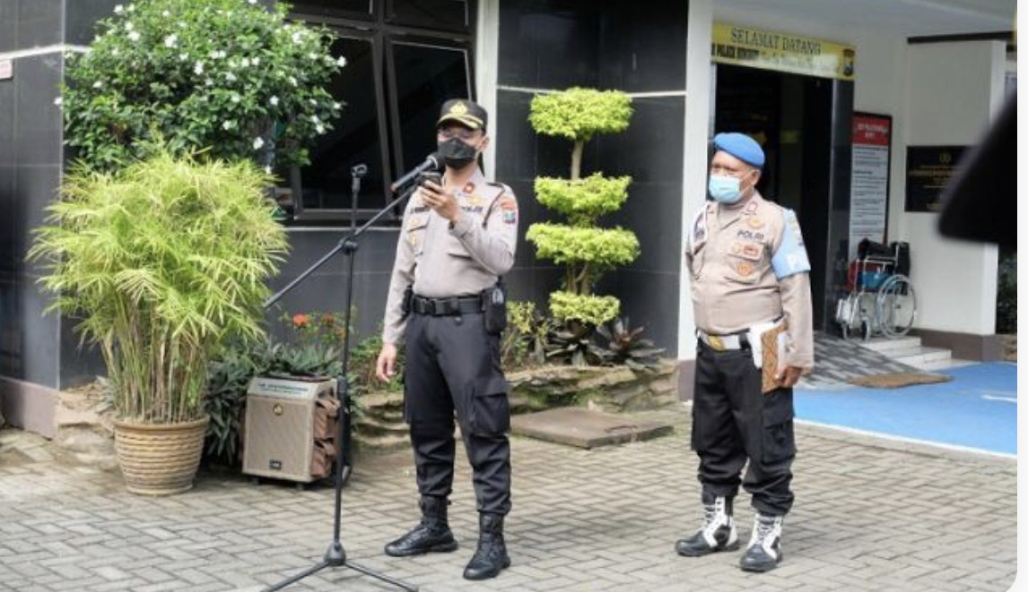 Kapolsek Rungkut, Kompol Bambang Prakoso (Foto: Istimewa)