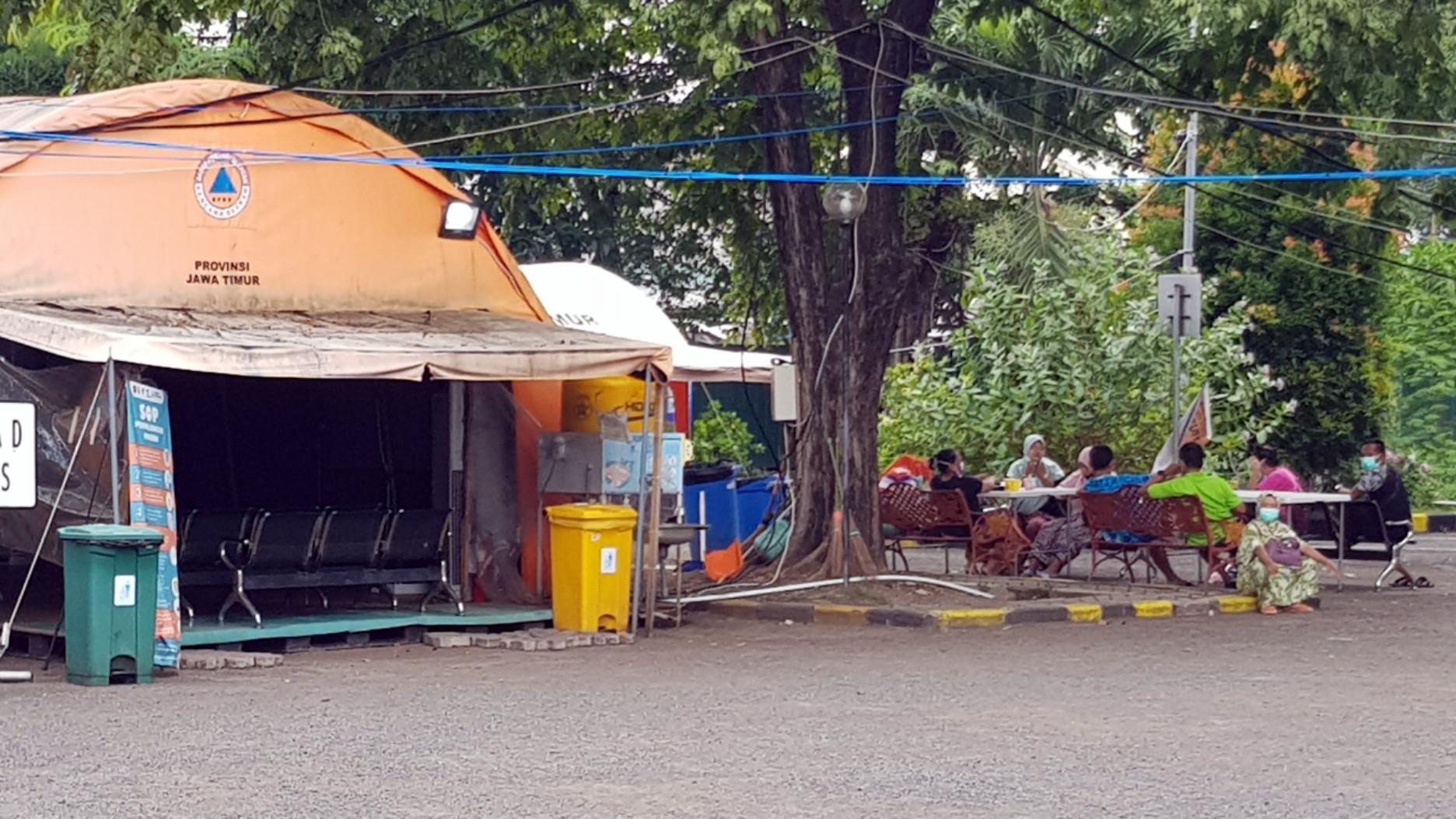 Rumah Sakit Lapangan Indrapura Surabaya. (Foto: Fariz Yarbo/Ngopibareng.id)