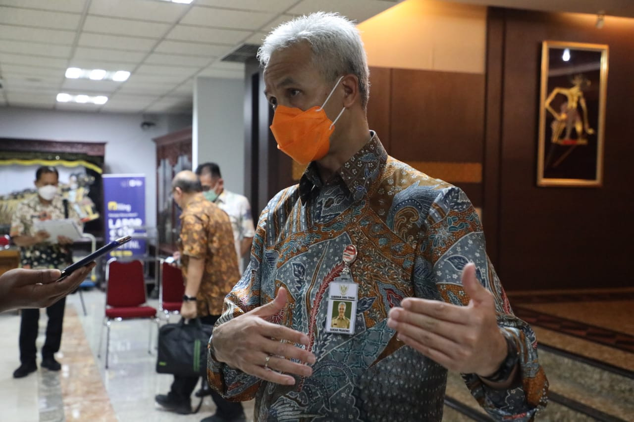 Gubernur Ganjar meminta Pemkab Kudus sigap dengan melakukan penambahan tempat tidur rumah sakit dan perbaikan. (Foto: Dok Jateng)