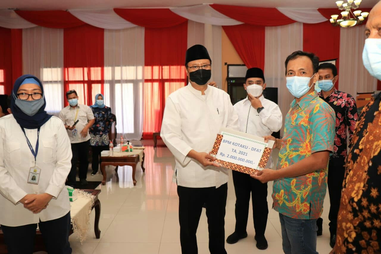 Walikota Pasuruan Saifullah Yusuf meluncurkan program KOTAKU dan DFAT di Pasuruan, Kamis 3 Juni 2021. (Foto: Istimewa)