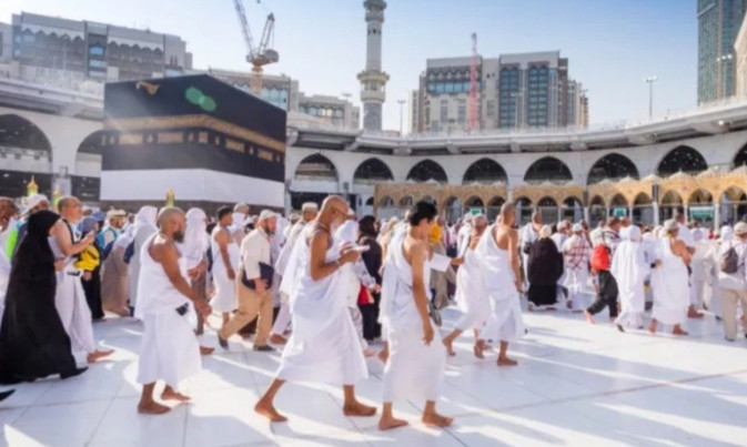 Jemaah sedanga menjalankan tawaf di Baitullah. (Foto: Istimewa)