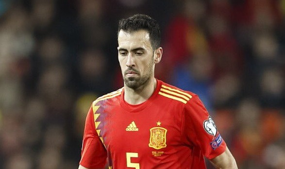 Menjelang bergulirnya Euro 2020, Sergio Busquets positif Covid-19. (Foto: Twitter/@5sergiob)