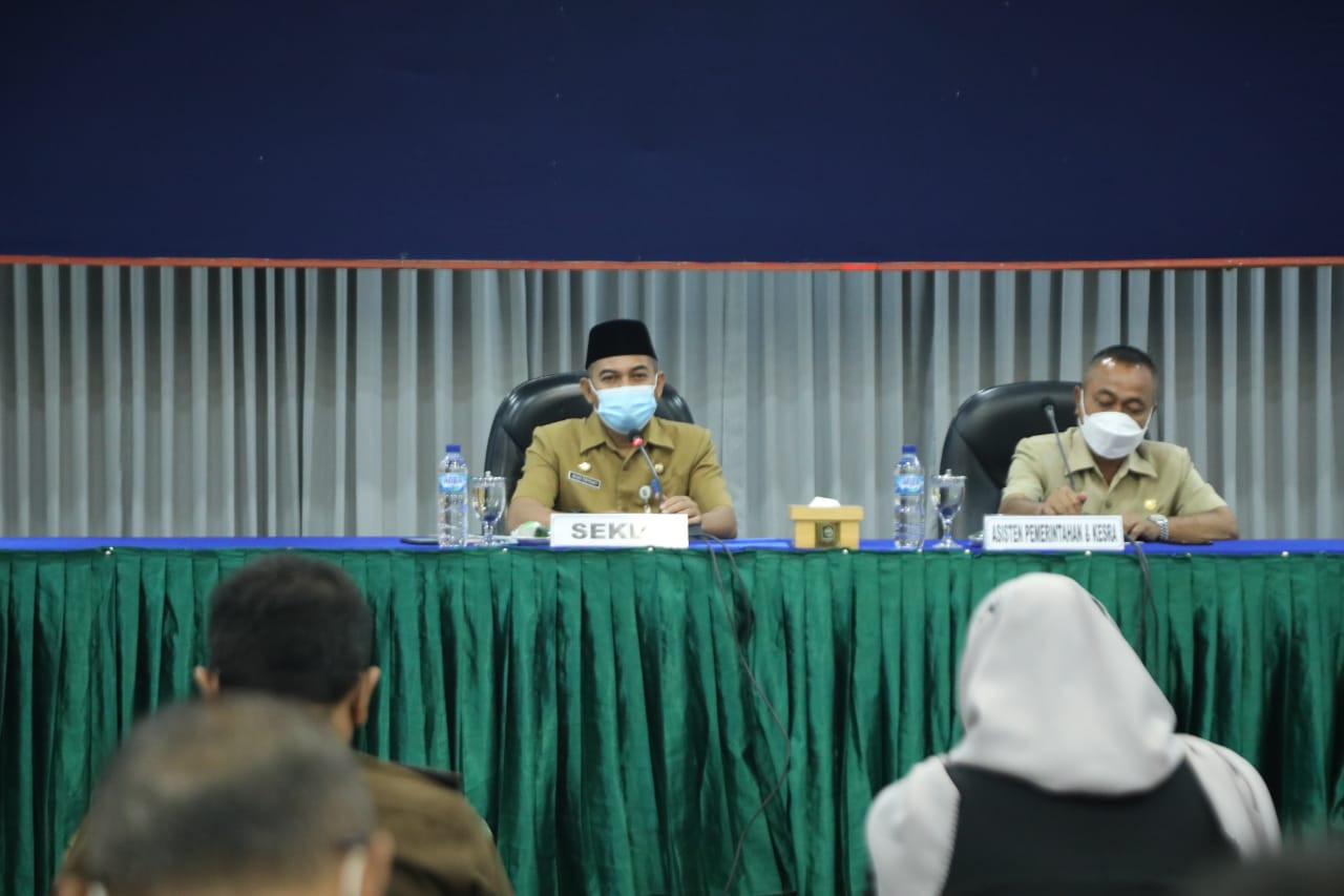 Sekretaris Daerah Kabupaten Lumajang Agus Triyono berharap predikat Kabupaten Layak Anak (KLA) Kabupaten Lumajang saat rapat koordinasio soal kabupaten layak anak. (Foto: Istimewa)