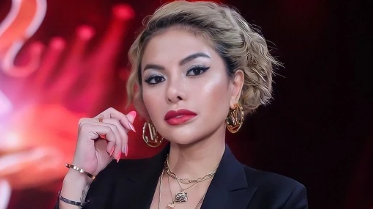 Nikita Mirzani diduga menjadi kekasih dari mantan suami penyanyi Nindy Ayunda, Askara Parasady Harsono alias Aska. (Foto: Instagram)