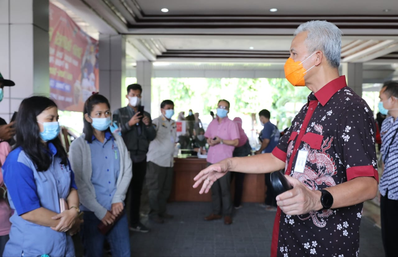 Gubernur Jawa Tengah Ganjar Pranowo meminta semuanya tak boleh lengah dengan sebaran Covid-19. (Foto: Istimewa)