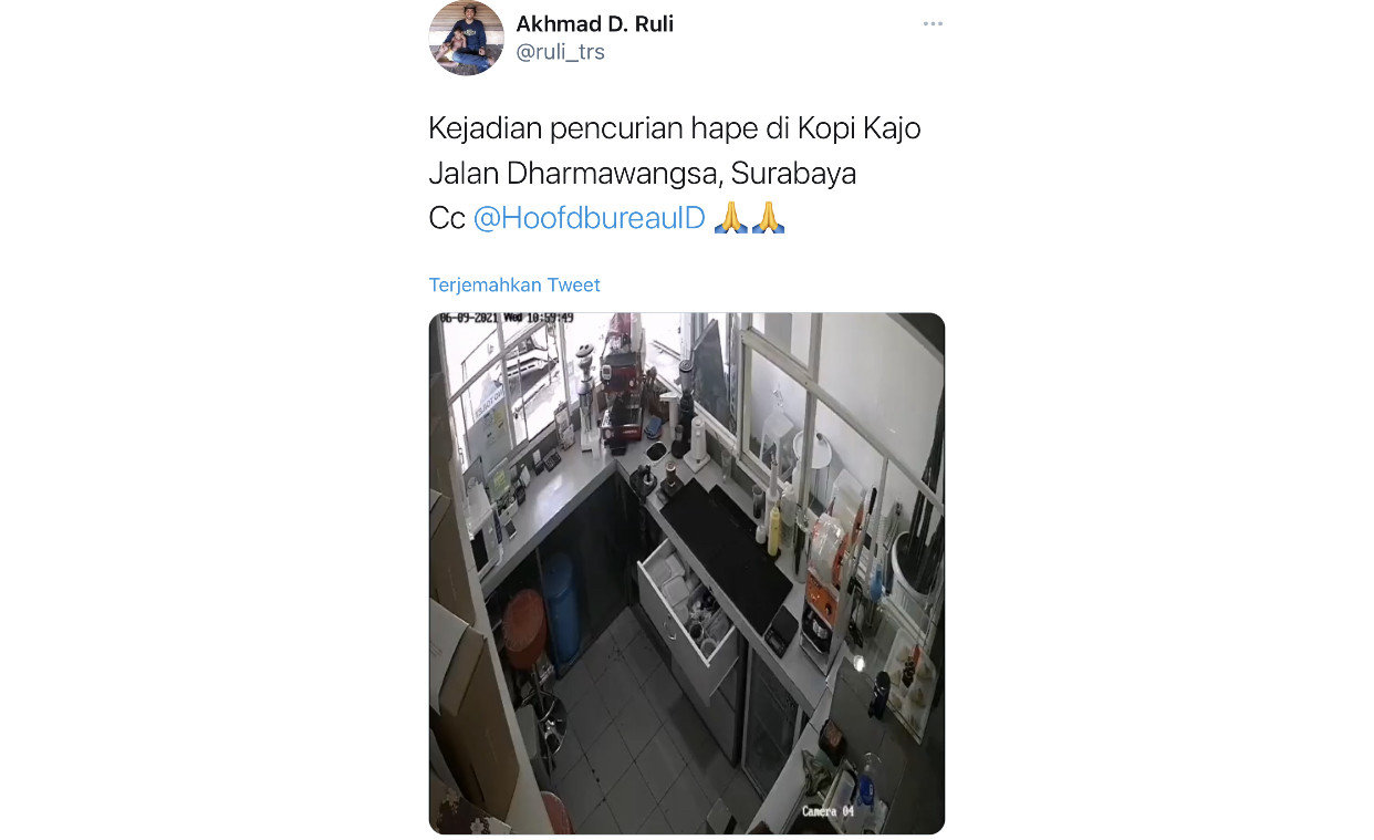 Postingan video hilangnya dua hp milik pegawai kedai kopi (Foto: Akun Twitter @ruli_trs)