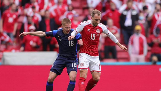 Christian Eriksen, sebelum kolaps di lapangan. (foto: istimewa)