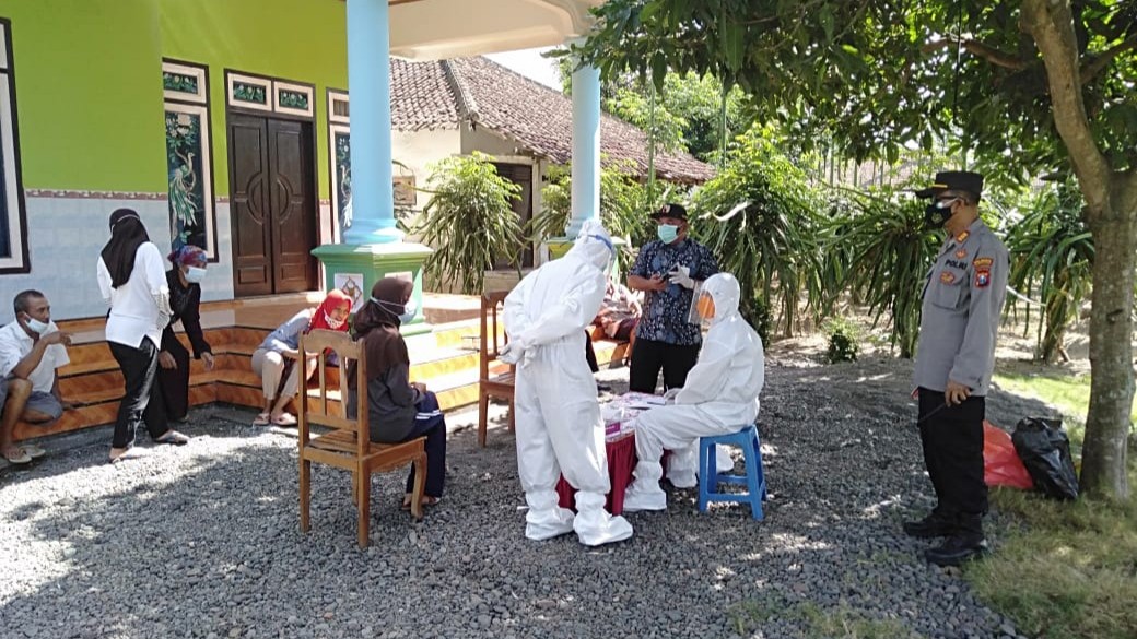 Tracing dari klaster hajatan terus dilakukan petugas. Tracing sudah berkembang hingga ke tiga dusun (Foto: istimewa)