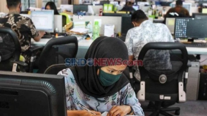 Karyawan harus kembali bekerja dari rumah atau work from home (WFH) karena lonjakan kasus Covid-19 di DKI Jakarta. (Foto: Istimewa)