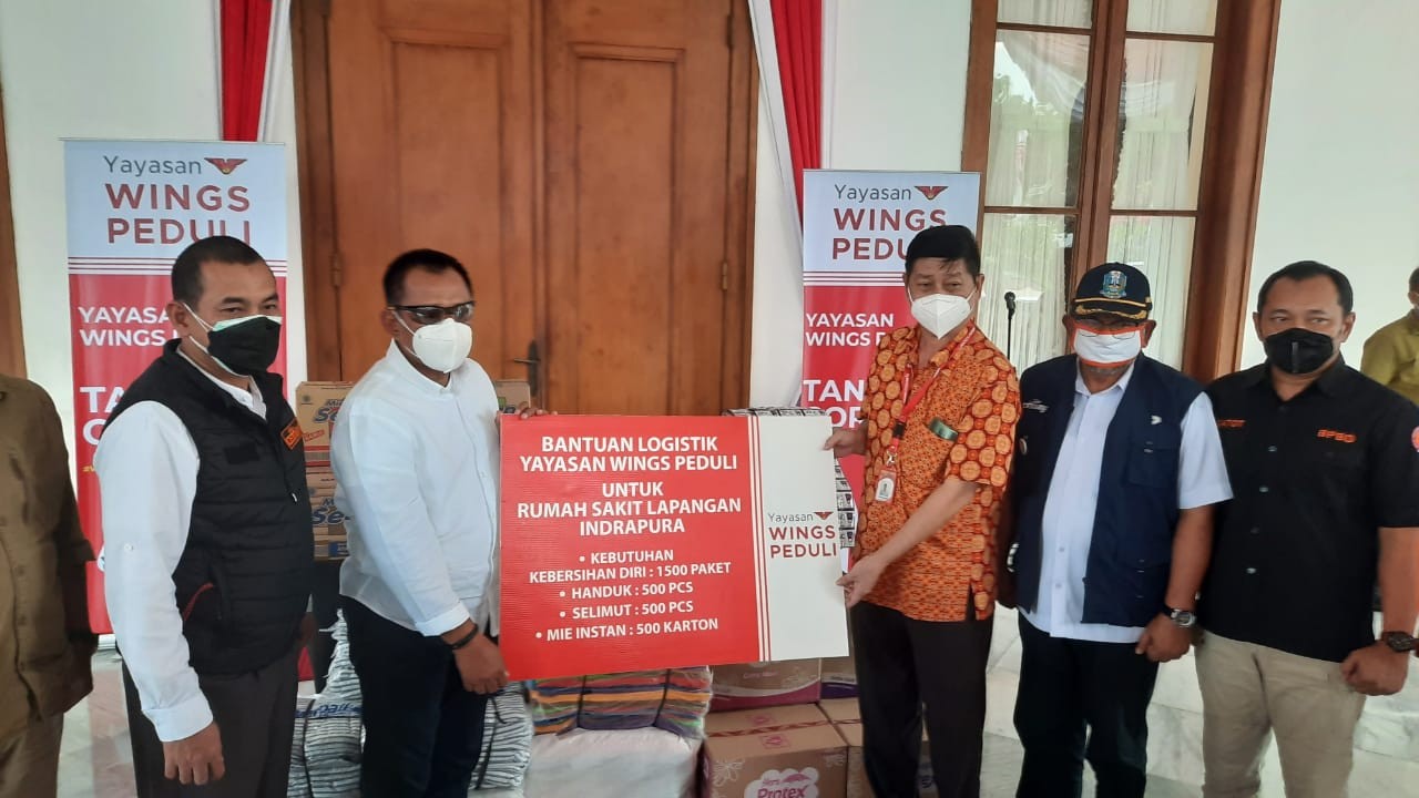 Bantuan Wings Surya dan Pemprov Jatim yang akan dikirimkan ke RSLI dan Bangkalan. (Foto: Alief Sambogo/Ngopibareng.id)