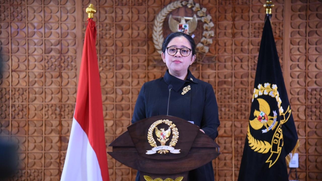 Ketua DPR RI Puan Maharani memberikan sambutan dalam Munas VIII Kadin di Kendari. (Foto: Istimewa)