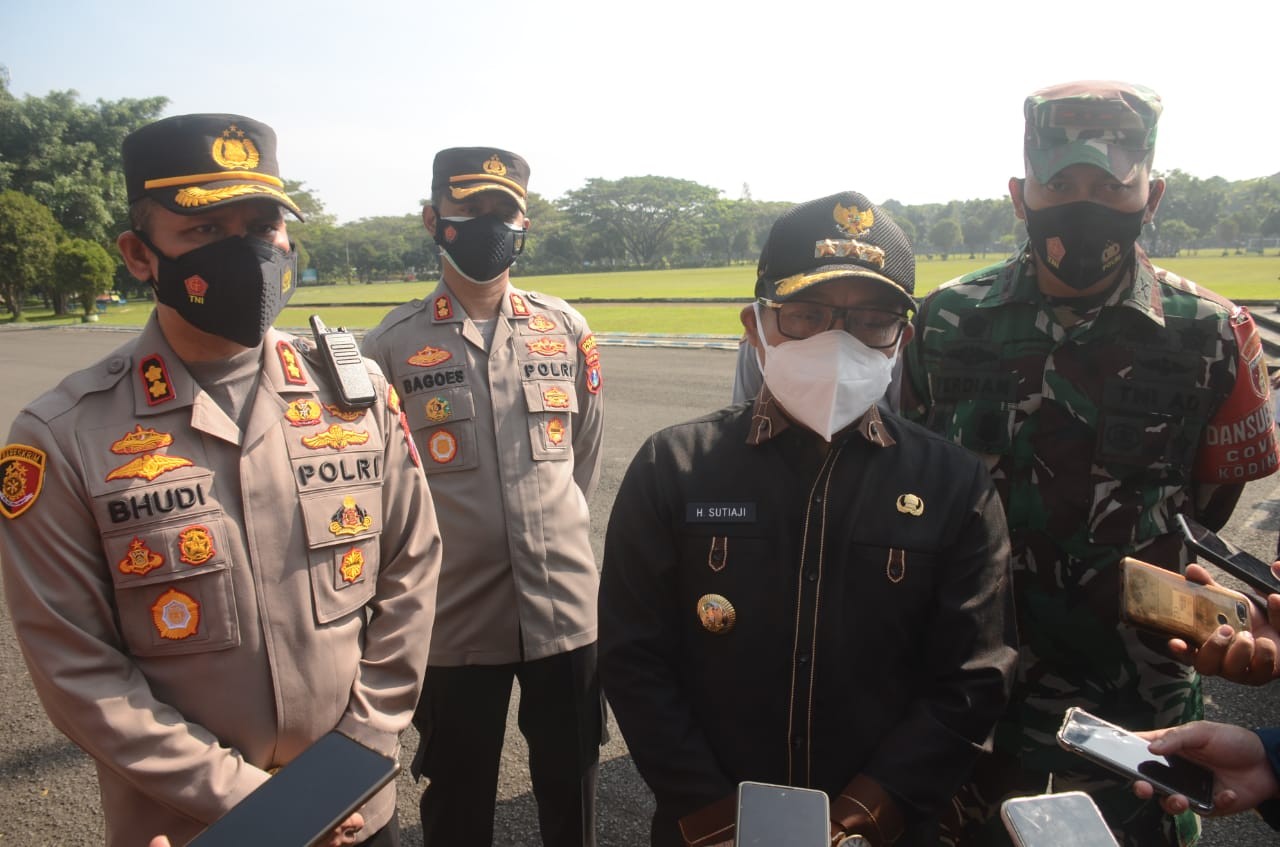 Walikota Malang, Sutiaji saat ditemui di Lapangan Rampal. (Foto: Lalu Theo/Ngopibareng.id)