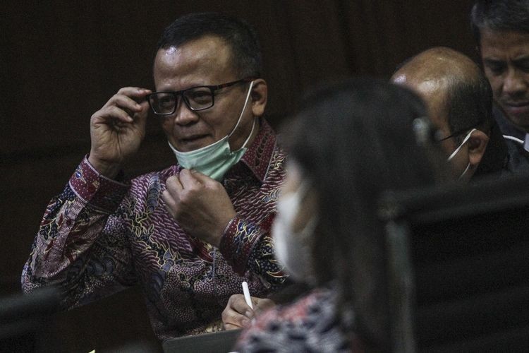 Edhy Prabowo saat membaca pledoi. (Foto: Istimewa)