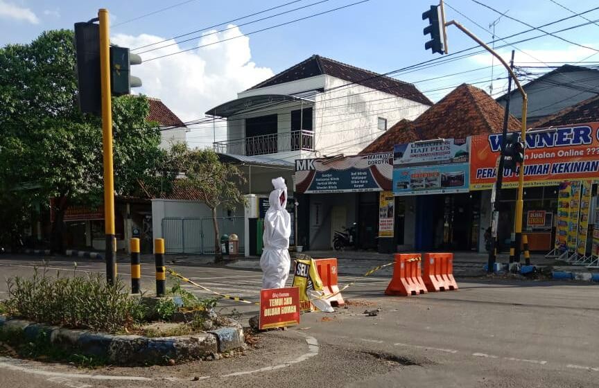 Puluhan titik jalan ditutup selama berlakunya PPKM Darurat mulai tanggal 3-20 Juli 2021. (Foto: Istimewa)