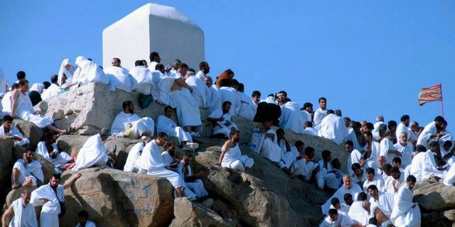 Hari Arafah bagi jemaah haji menunaikan rukun haji di Padang Arafah. (Foto: Istimewa)