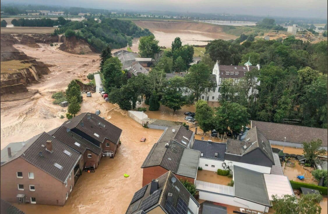 Banjir bandang terjang Jerman dan sejumlah negara di Eropa. (Foto: AJ Plus)