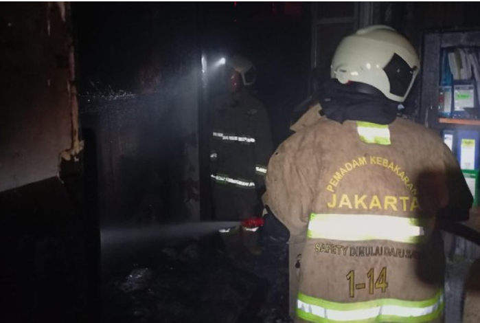 Kantor BPOM kebakaran, diduga akibat korsleting listrik. (Foto: dtk)