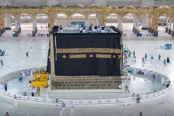 Kabah pergantian kiswah