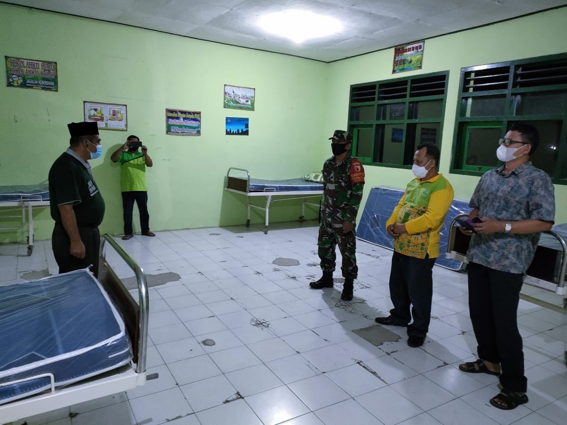 23 SMP Negeri di Kabupaten Jombang, Jawa Timur, dijadikan tempat isolasi untuk pasien Covid-19 dalam lingkup kecamatan. Salah satunya di SMPN Ngusikan. (Foto: Mardiansyah Triraharjo/Ngopibareng.id)