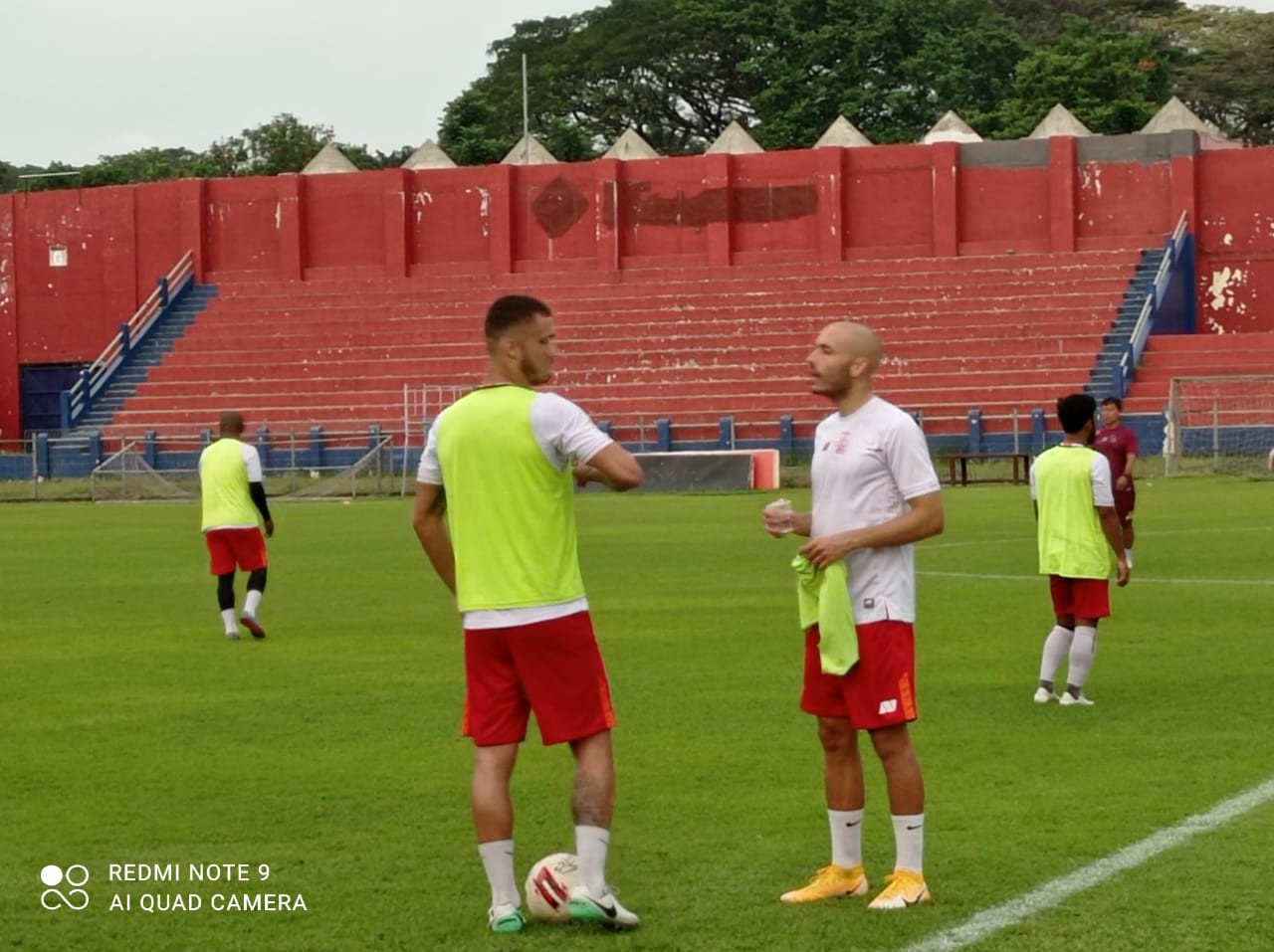 Youssef Ezzejjari ingin segera rasakan panasnya kompetisi Liga I Indonesia. (Foto: Fendhy Plesmana/Ngopibareng.id)